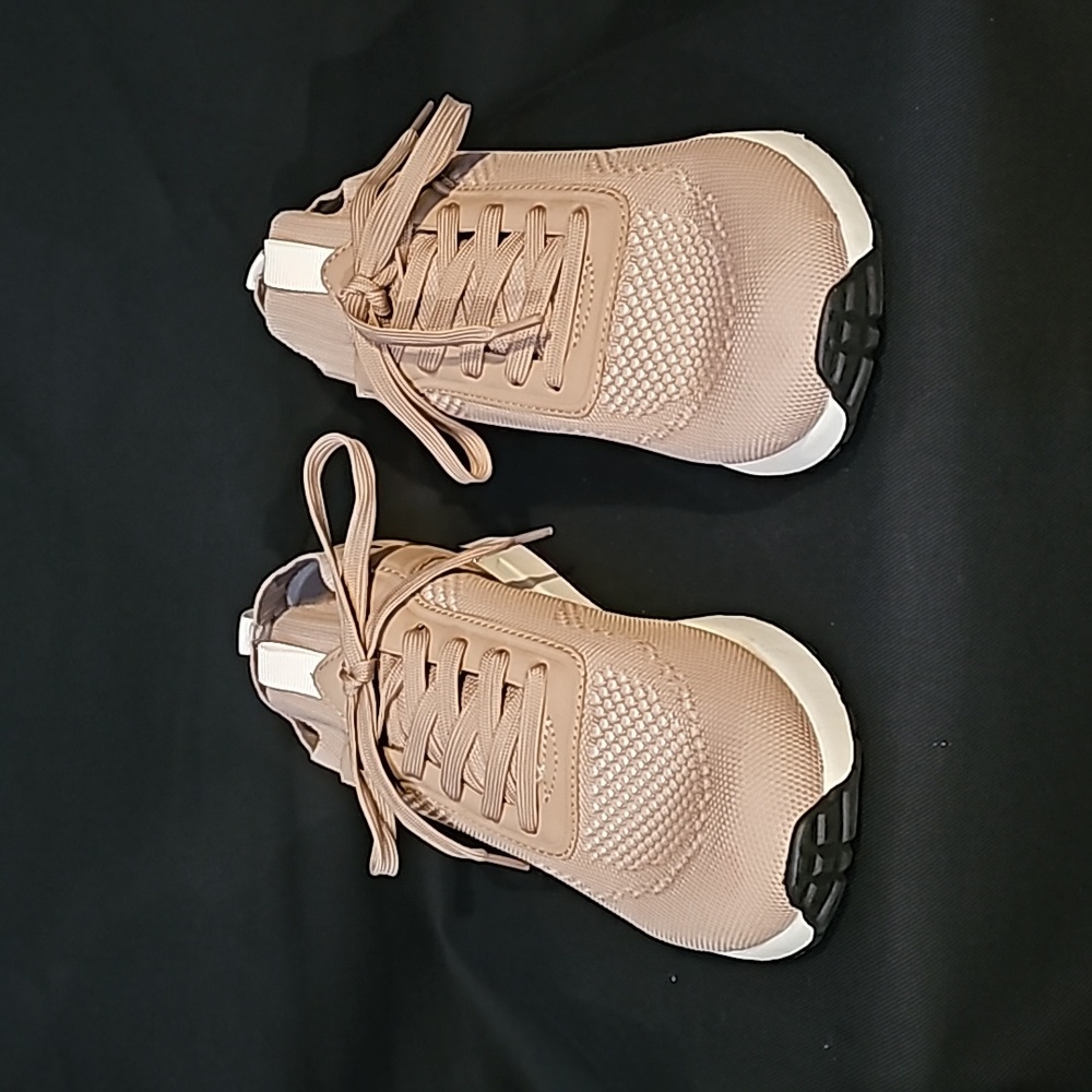 Lane Bryant LIVI Dream Cloud Sneaker